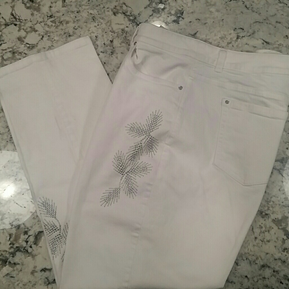 Chico's White Straight-Leg Jeans with Rhinestone Leaf Accent